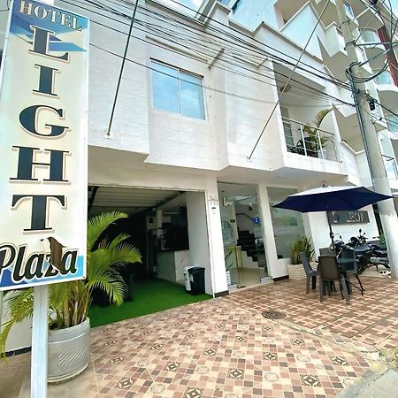 Hotel Light Plaza 阿瓜奇卡 外观 照片