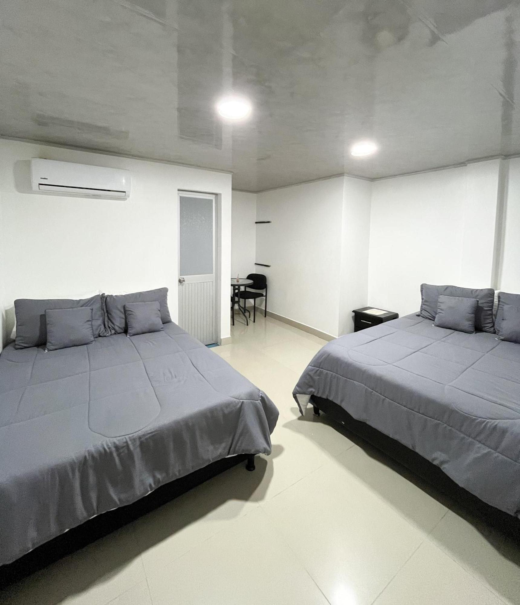 Hotel Light Plaza 阿瓜奇卡 外观 照片