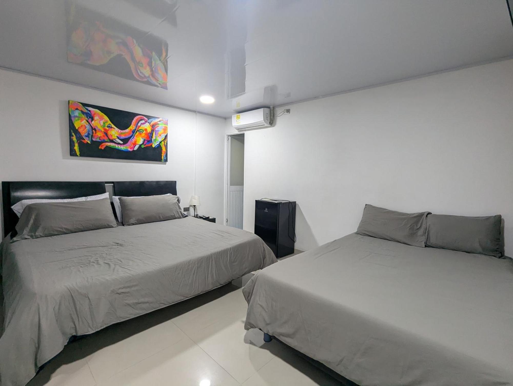 Hotel Light Plaza 阿瓜奇卡 外观 照片