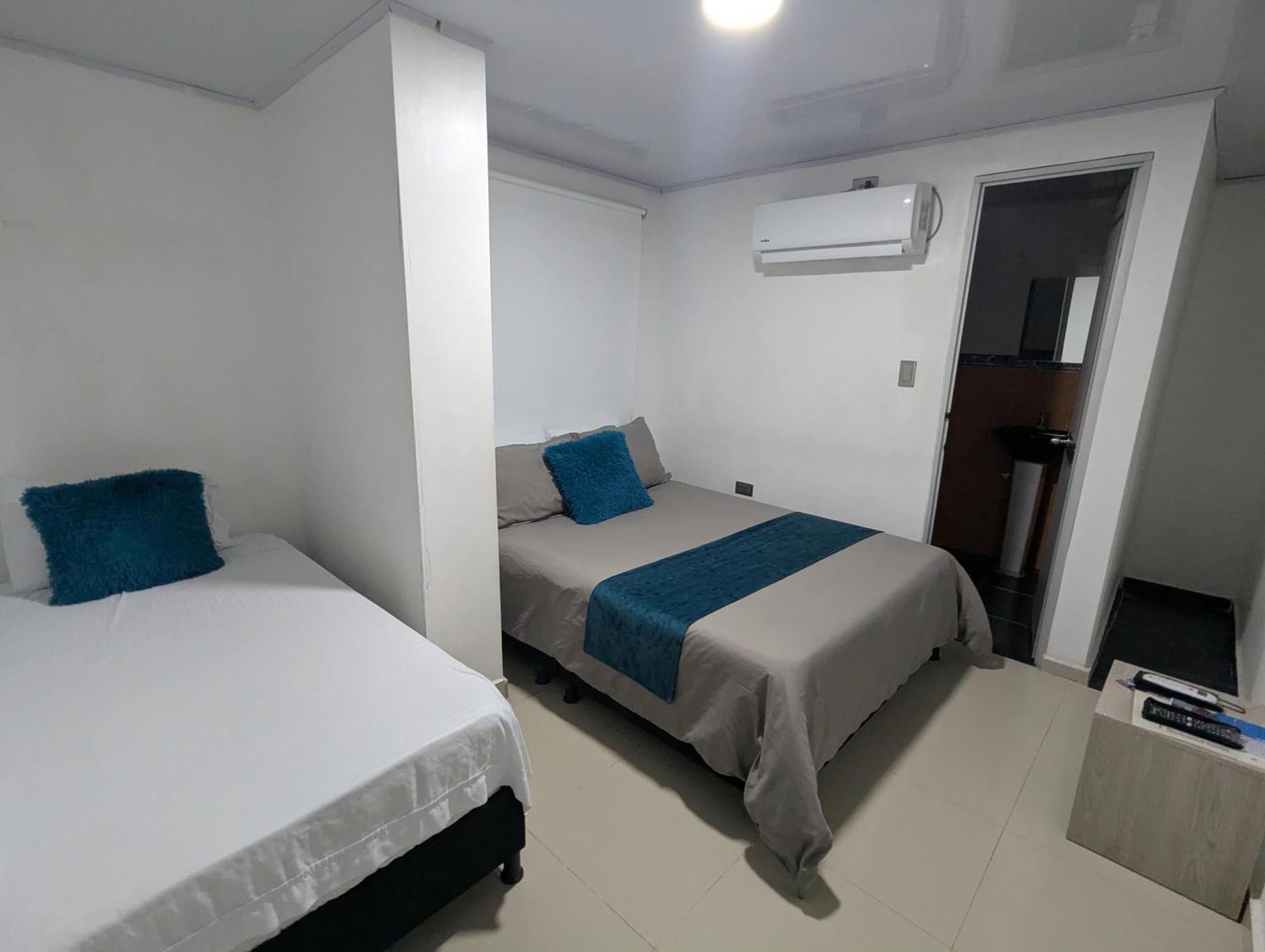 Hotel Light Plaza 阿瓜奇卡 外观 照片